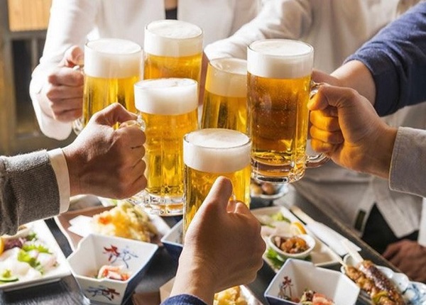 Uống nhiều rượu bia còn gây tổn hại nghiêm trọng cho gan